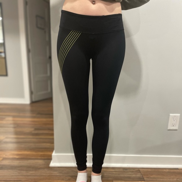Workout leggings - Picture 3 of 6